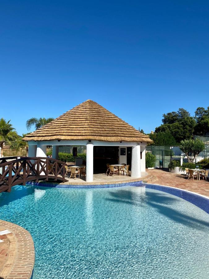Beautiful Apartment For Rent In Quinta Do Lago With Excellent Resort Facilities Close To Lake And Beach. Exterior foto